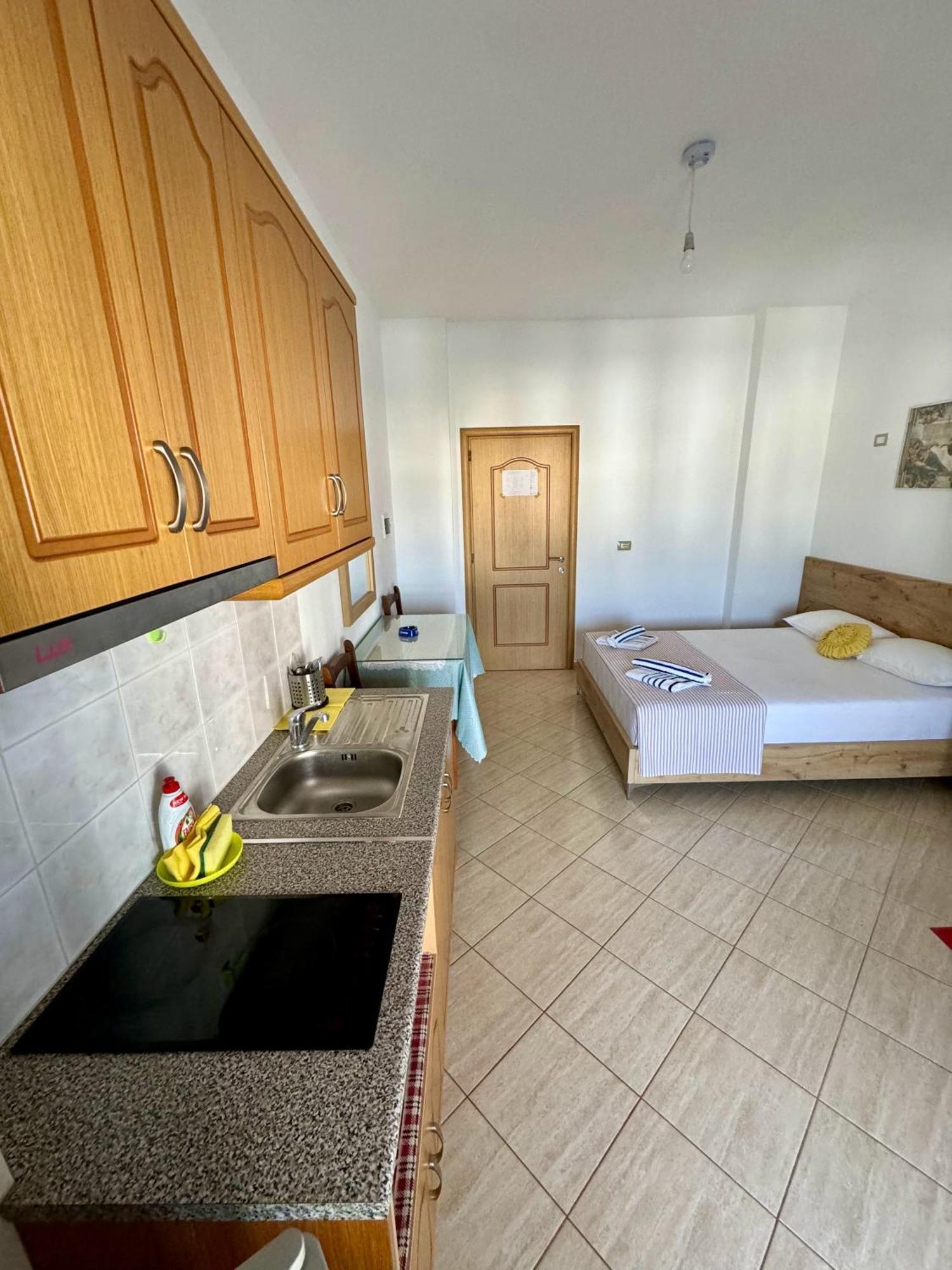 Villa Mihal Apartments Ksamil Kültér fotó